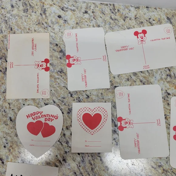 SOLD      Vintage Disney Valentine's Day Cards/ Postcards - Picture 10 of 10